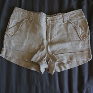 Forever 21 Beige shorts